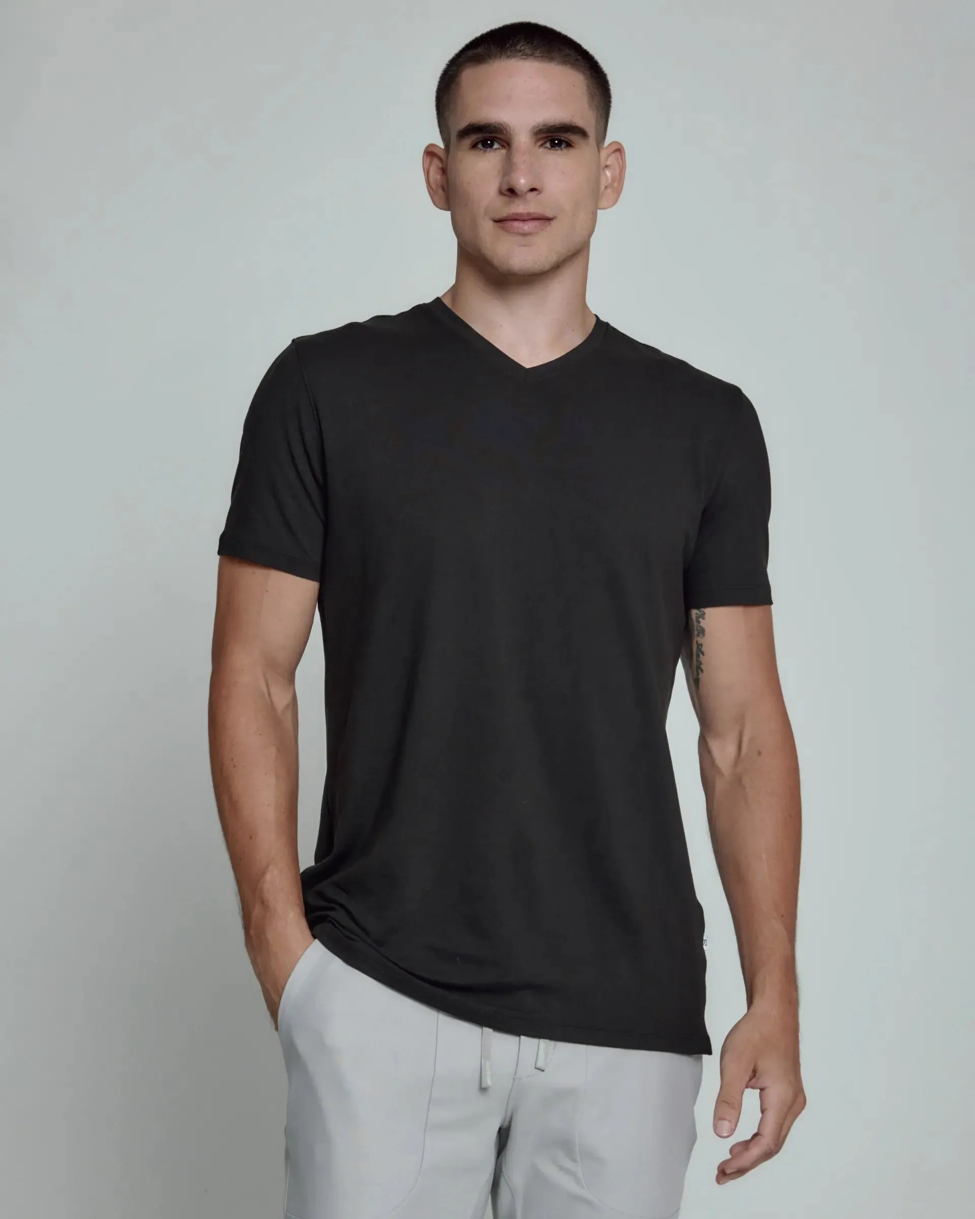 Core V-Neck Tee | Black
