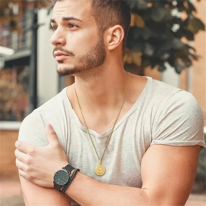 Men's Layered Alloy Necklace Navigation Travel Compass Pendant Cuba Figaro Wheat Chain Casual Vintage Necklace