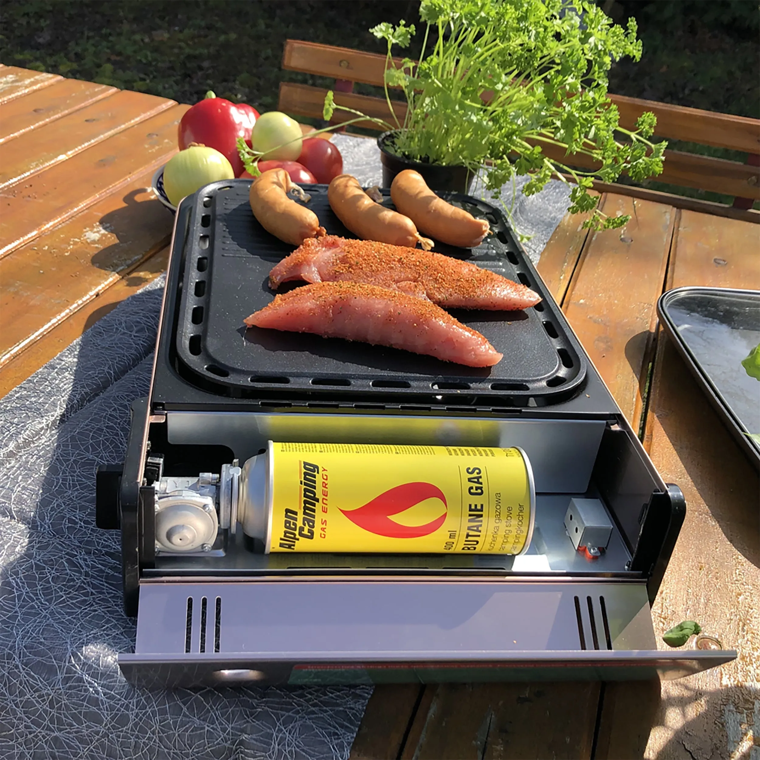 Portable Camping Gas Grill BBQ with Grill Pan Grill Plate and Lid Butane Outdoor Stove